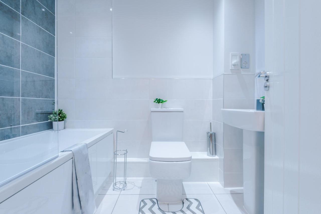 ✰Onpoint - Modern 2 Bed Apartment Close To Centre✰ Leeds  Luaran gambar