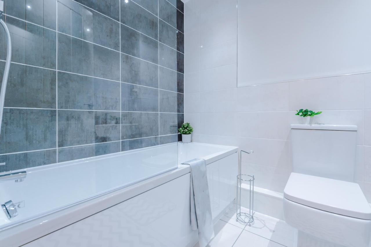 ✰Onpoint - Modern 2 Bed Apartment Close To Centre✰ Leeds  Luaran gambar